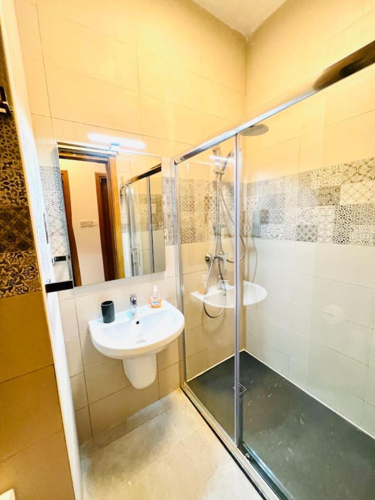 Sliema 3 Bedrooms Apartment Bagian luar foto