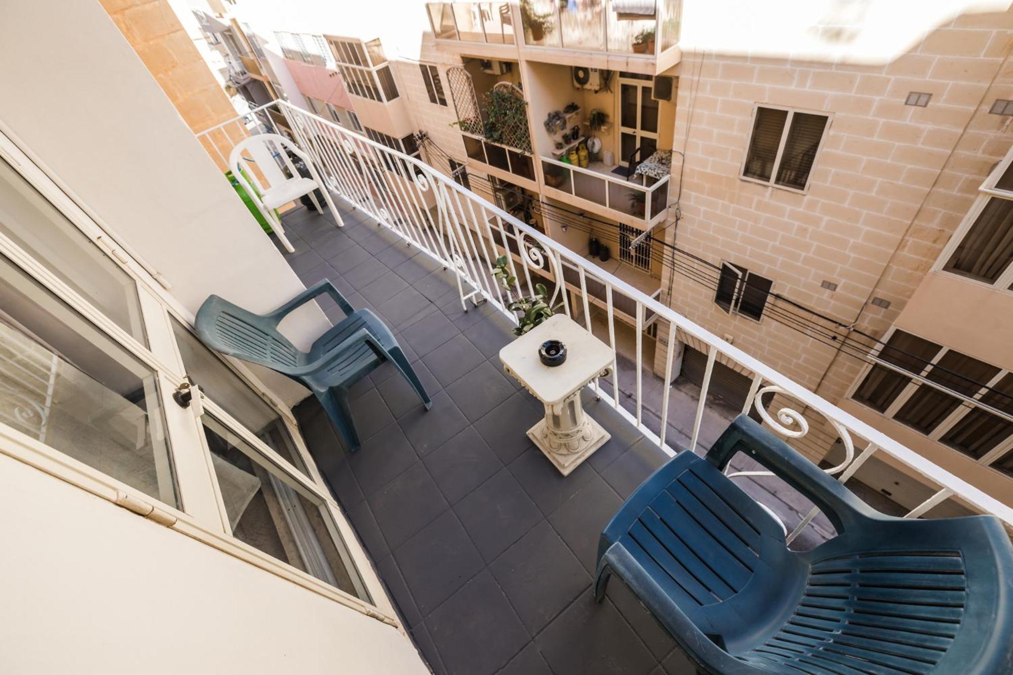 Sliema 3 Bedrooms Apartment Bagian luar foto